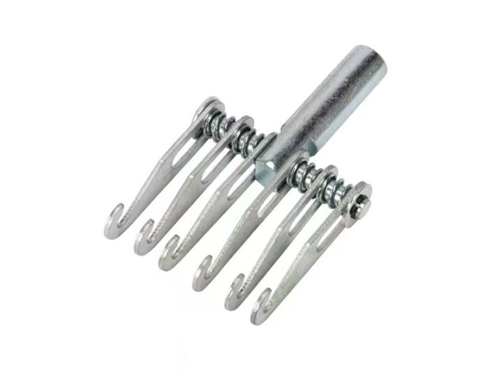 Crochet de traction multi-griffes